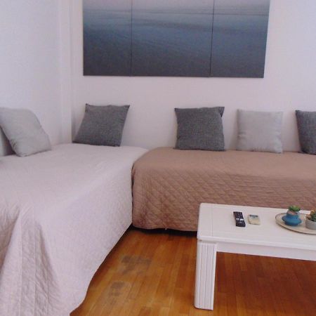Lovely Equipped Apartment In Kallithea אתונה מראה חיצוני תמונה